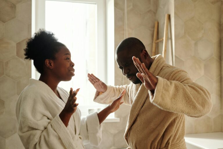 Ouvre les yeux avant qu’il ne soit trop tard